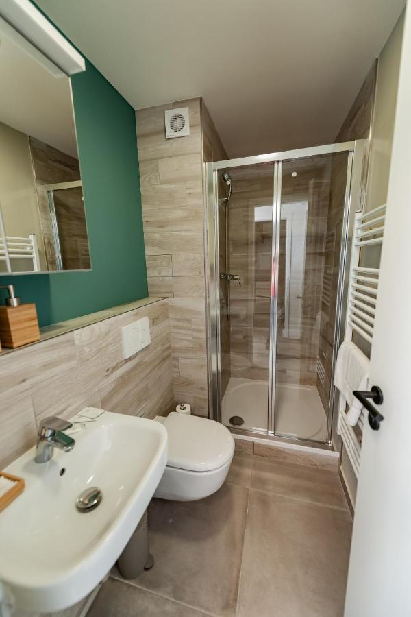 Apartments 4u: KAMPUS Upstairs Hradec Králové Exterior foto